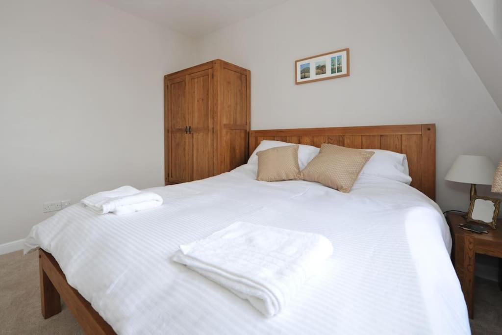 Spacious Apartment Central באת' מראה חיצוני תמונה
